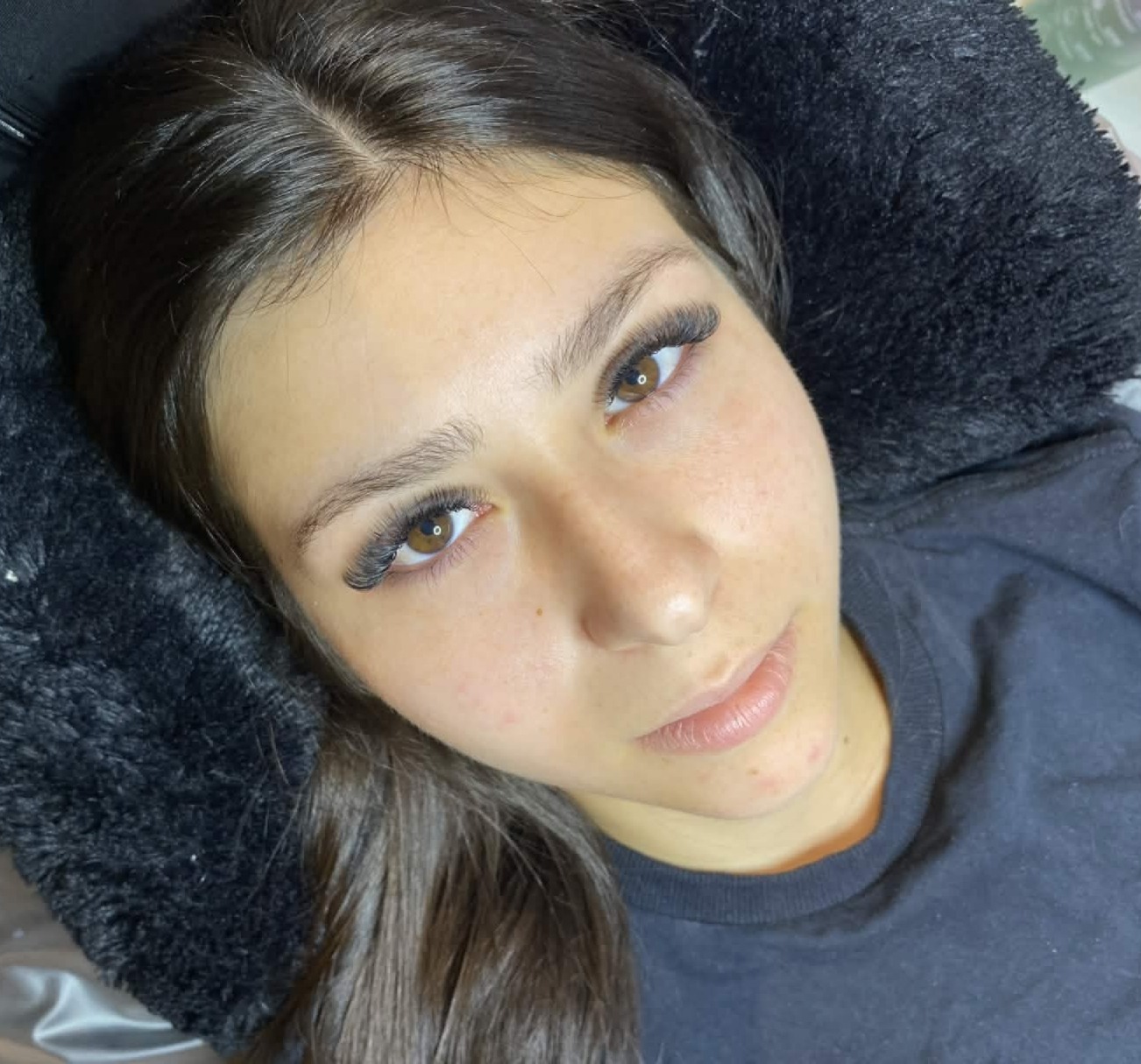 Depois — extensão de cílios Brenda